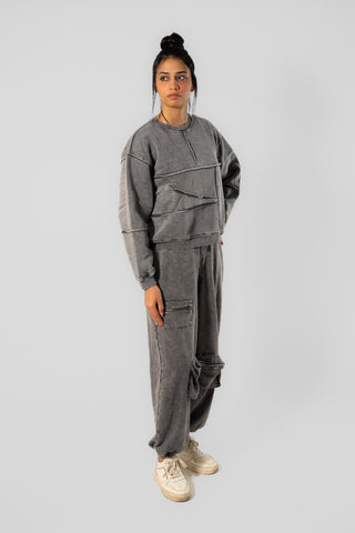 Rounded Patched Sweatshirt