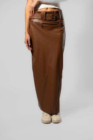 Leather women’s skirt with side zipper